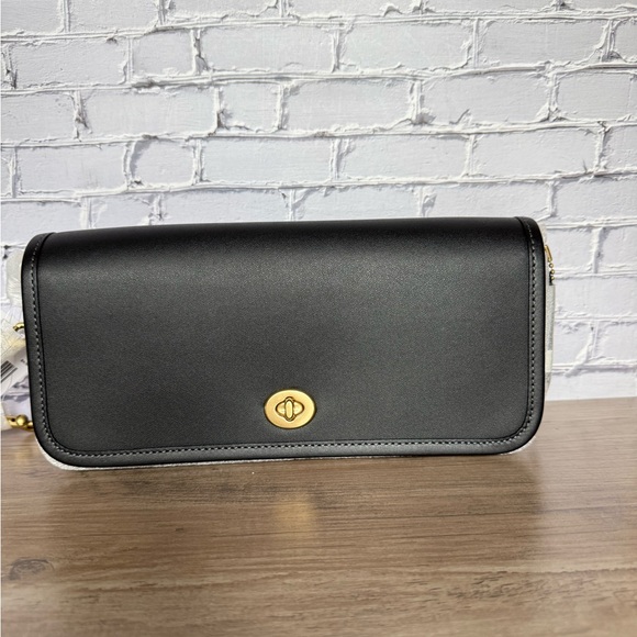Brand new Coach black Dinky Bag - Picture 1 of 16